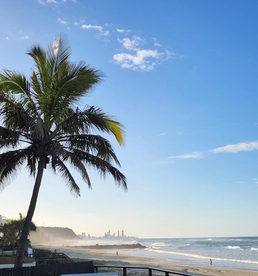 Sunrise On The Beach Gold Coast Extérieur photo